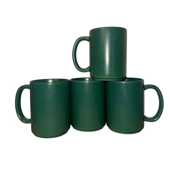 DESIGNPAC Green Holiday Coffee Mugs Set Of 4 Ceramic Drinking Cups - Picture 1 of 8